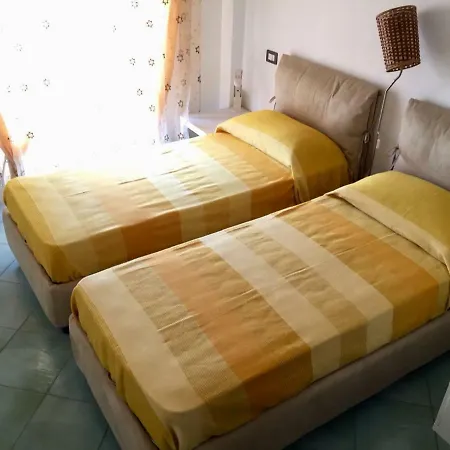 Lipari Apartament *